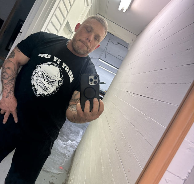 New style gorilla beat it up t shirt unisex